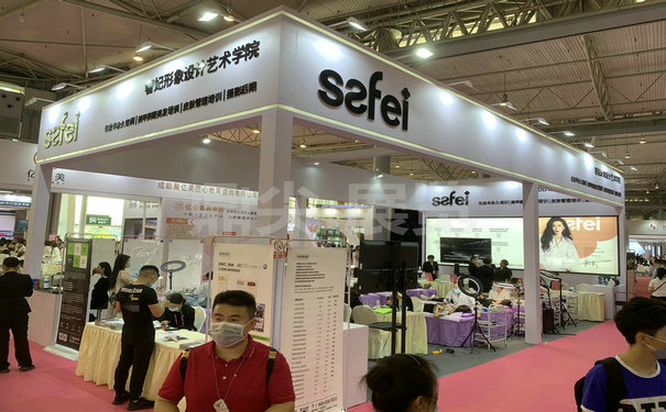 成都展台设计应该怎么做才能设计一个有新意的展位？
