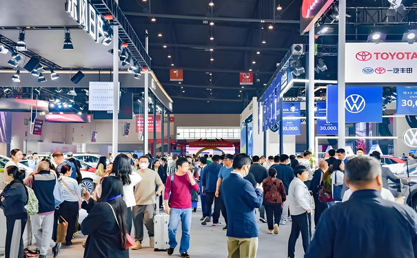 成都“小目标”：打造会展经济新高地